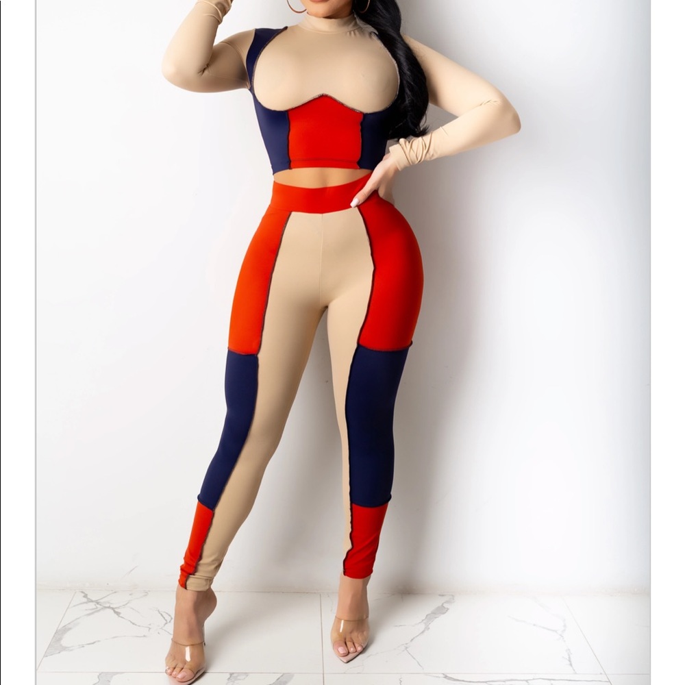 2 Piece Multicolored Lounge Set